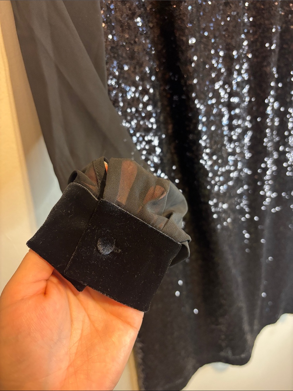 ✨Julia Jordan Black Cocktail Sequin Dress with Velvet Collar Sheer Sleeve Size 6 - Picture 4 of 12